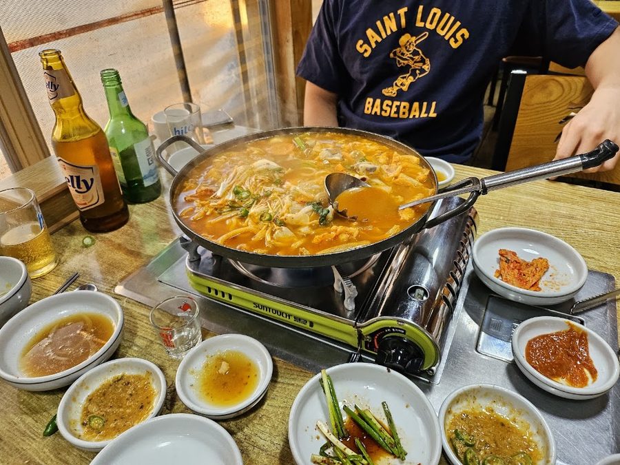 Gobchang WangGuk Main Branch