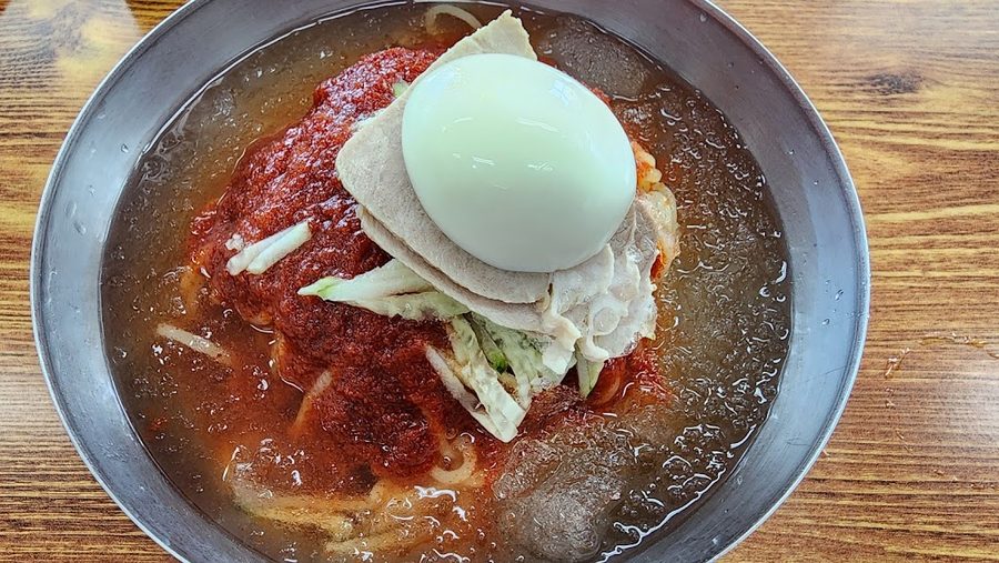 日成食堂