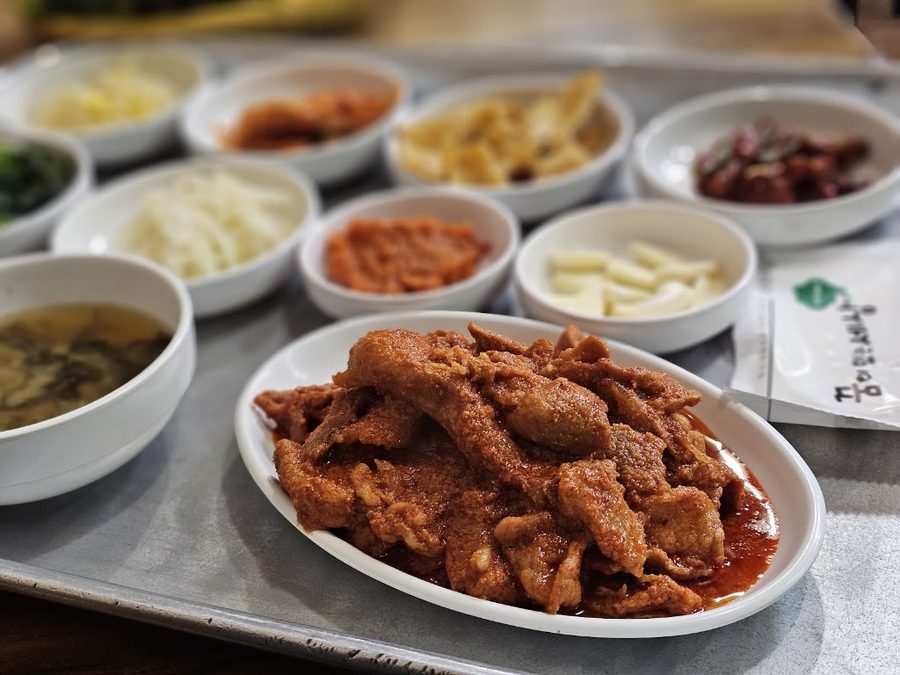 푸짐한식당