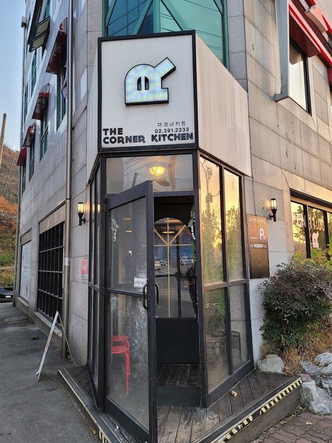 ザコーナーキッチン