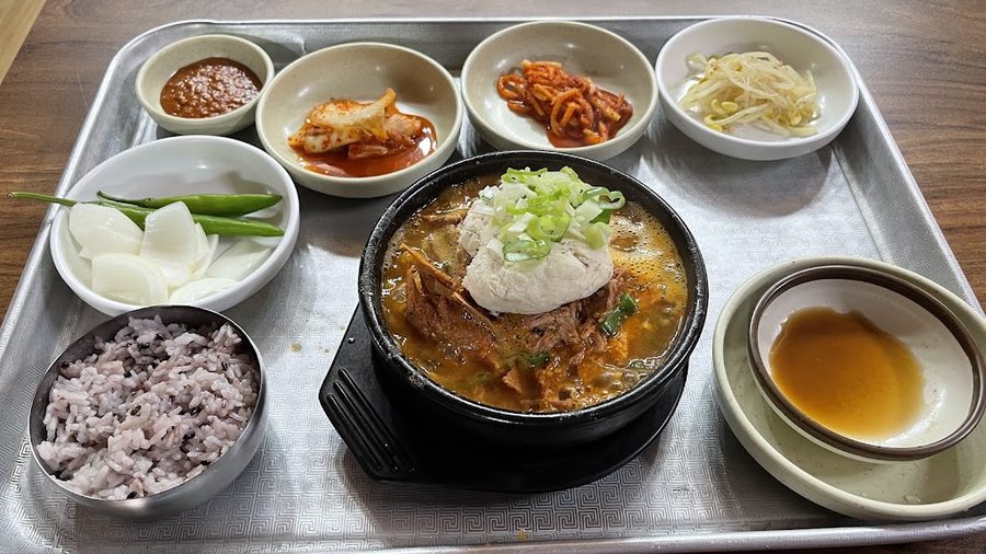 Daegwol Ppyeohaejangguk Gamjatang