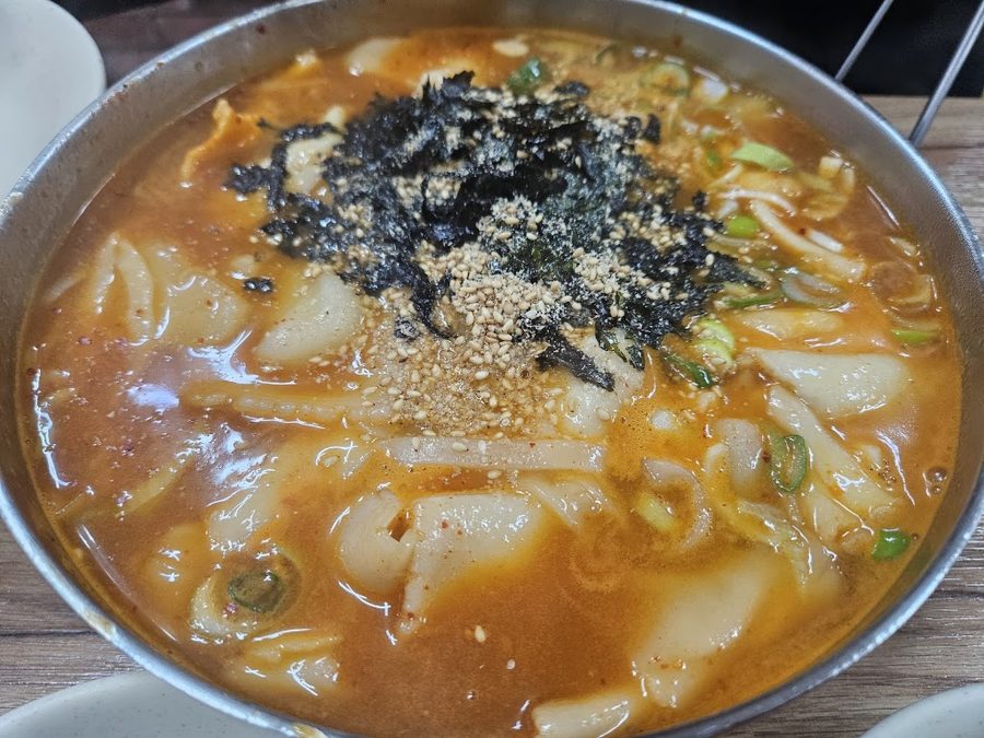 Jiyeongine Bajirak Kalguksu