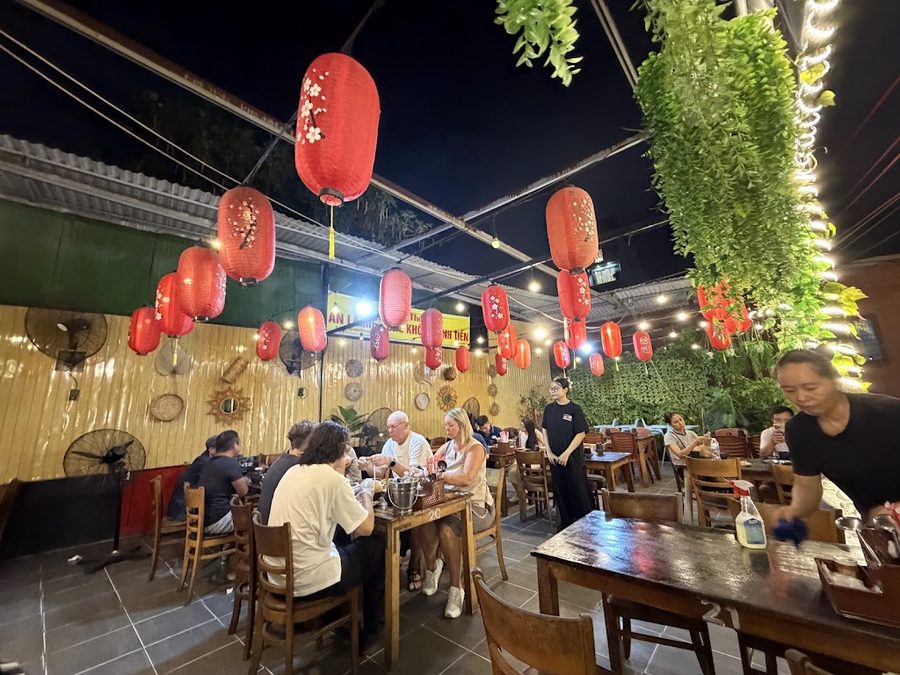 Quán Hải Sản Thời Cổ Đà Nẵng - Seafood Restaurant