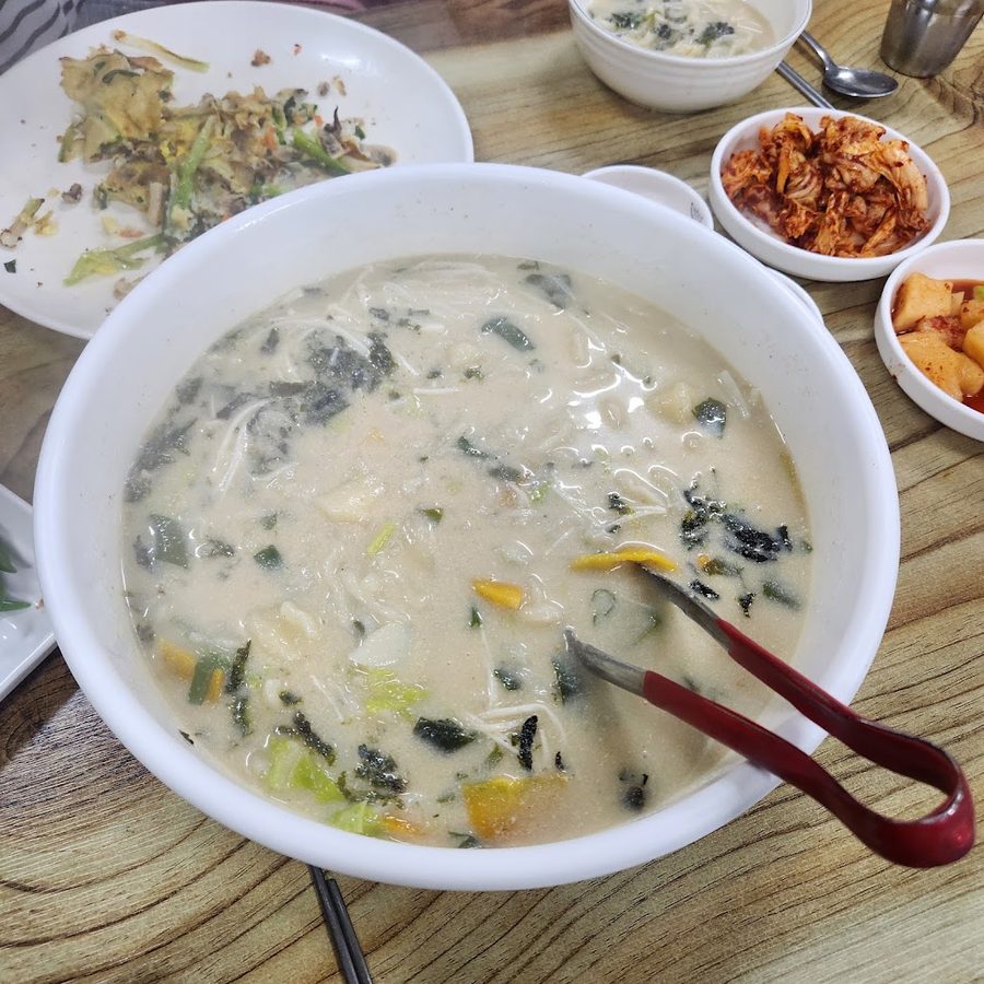 부림해물손수제비