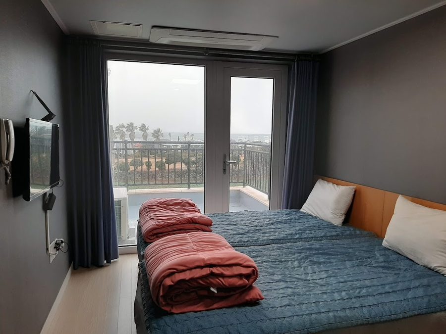 Jeju Island Guesthouse Teolbone