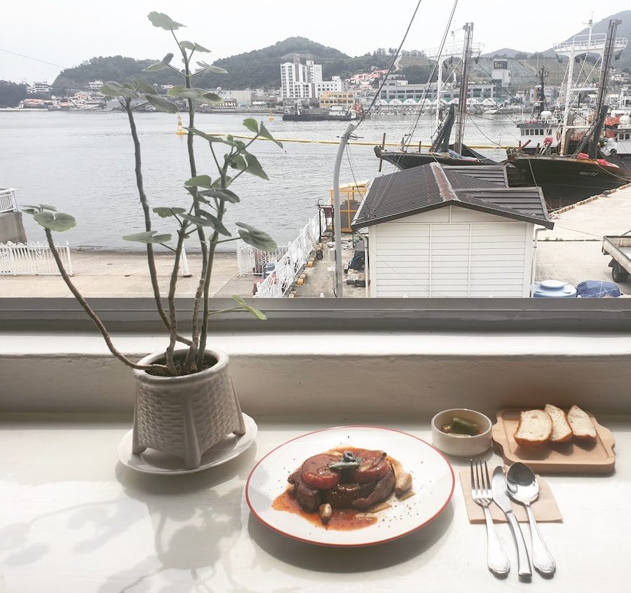 Jjongpo Hong Cafe