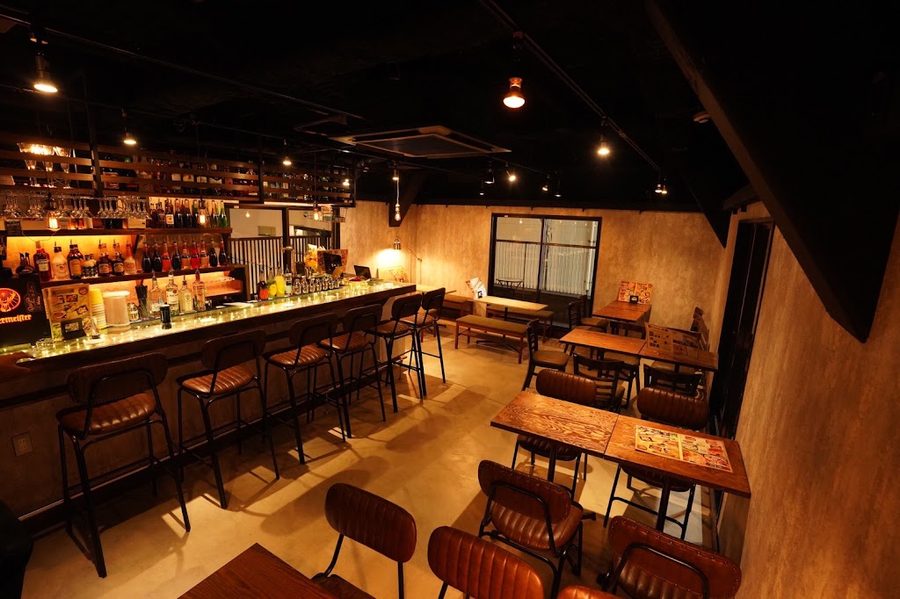 bar moon walk Nanbasennichimaeten