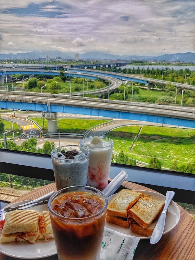 スターバックス 華明江辺DT店