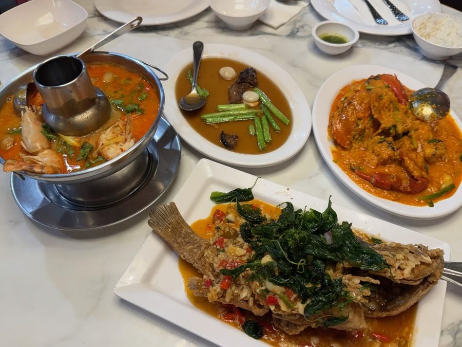 Somboon Seafood Central World Branch