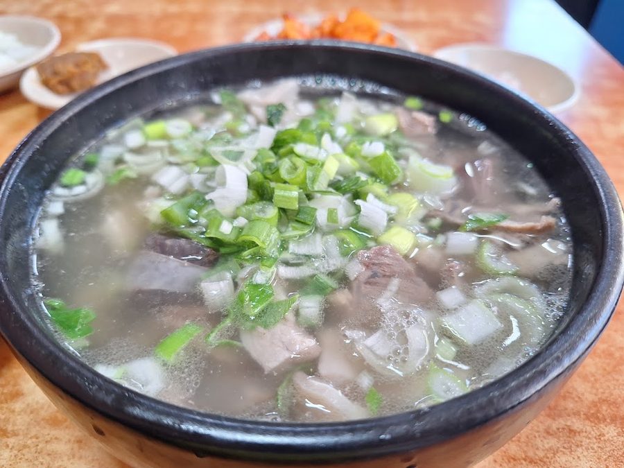 嶺南血腸湯 松坡直營店