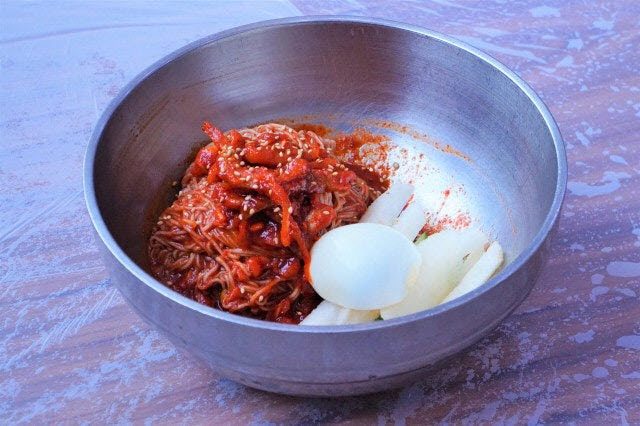 Hamheung-BoSsam 4 Seasons Cold Noodles