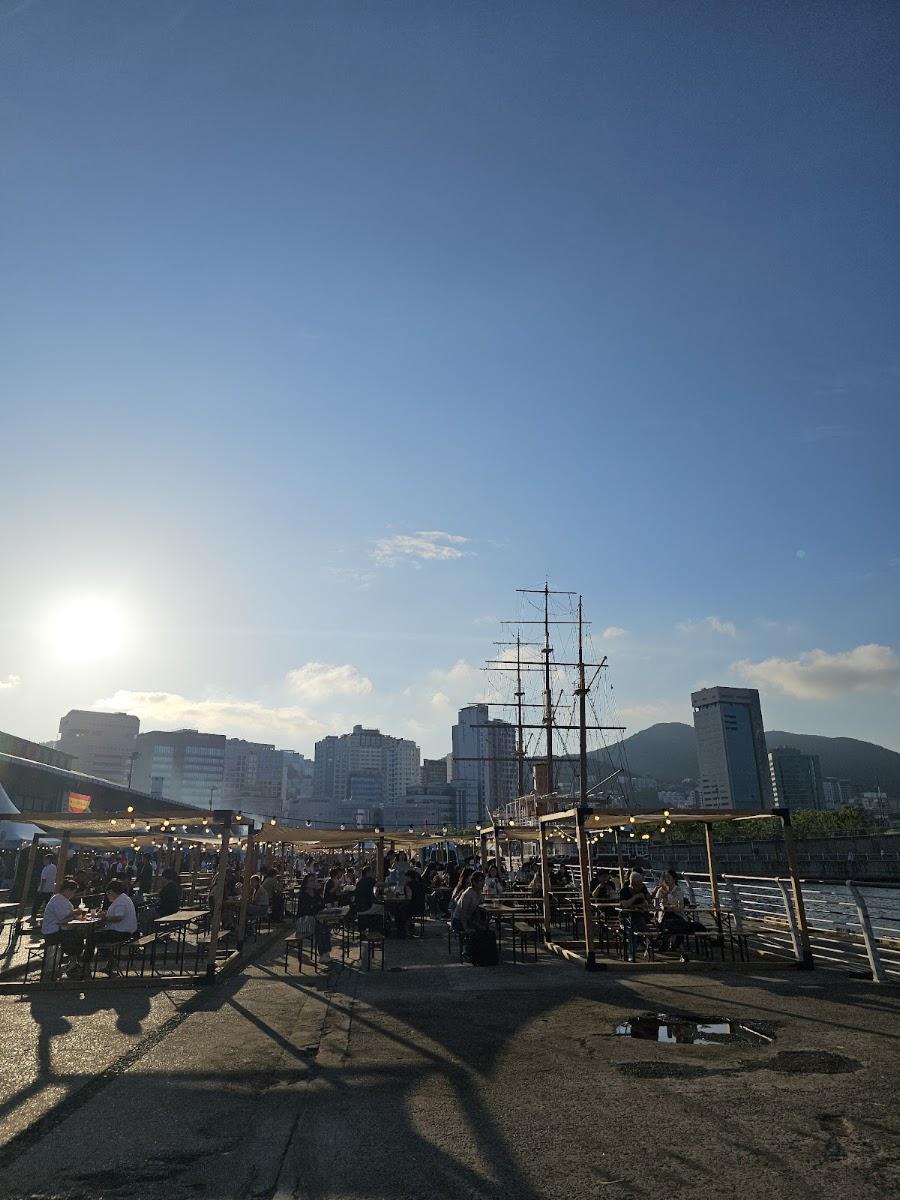 釜山港灣村