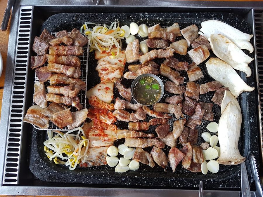 Seongsin Heukdwaeji Seongsan Branch