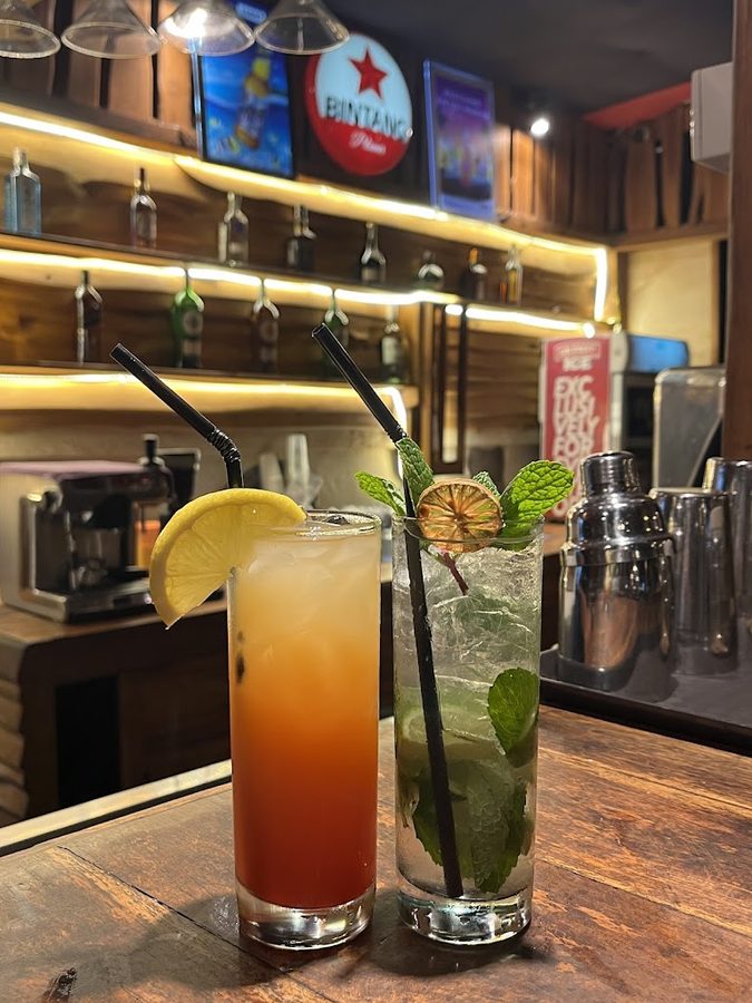 Nyang Nyang Bar & Restaurant