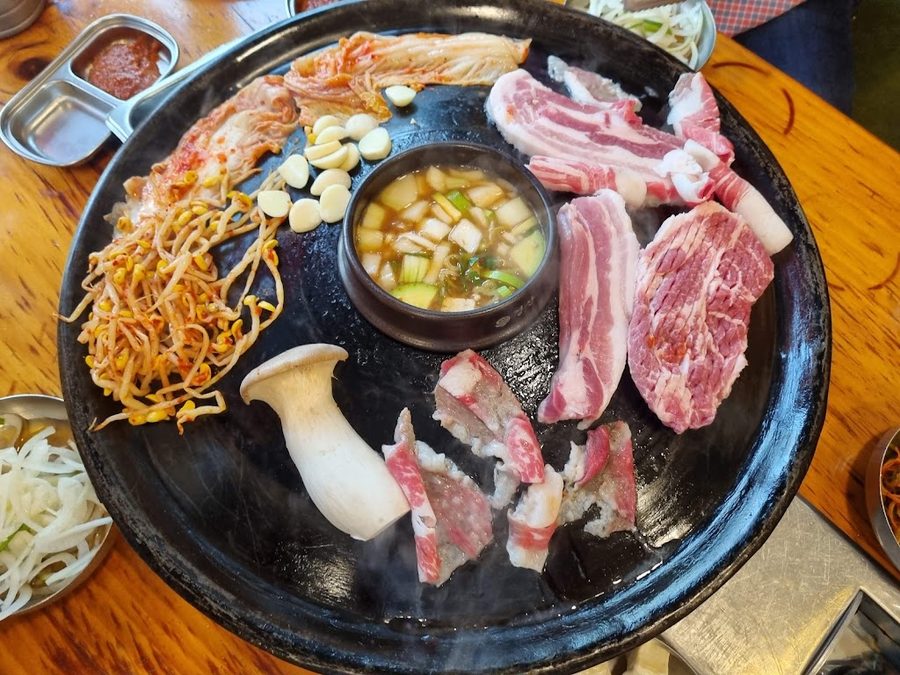 漂亮豬生五花肉