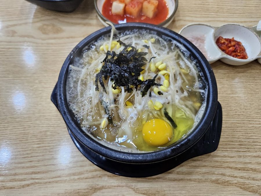 24小時全州名家黃豆芽湯飯 津寬店