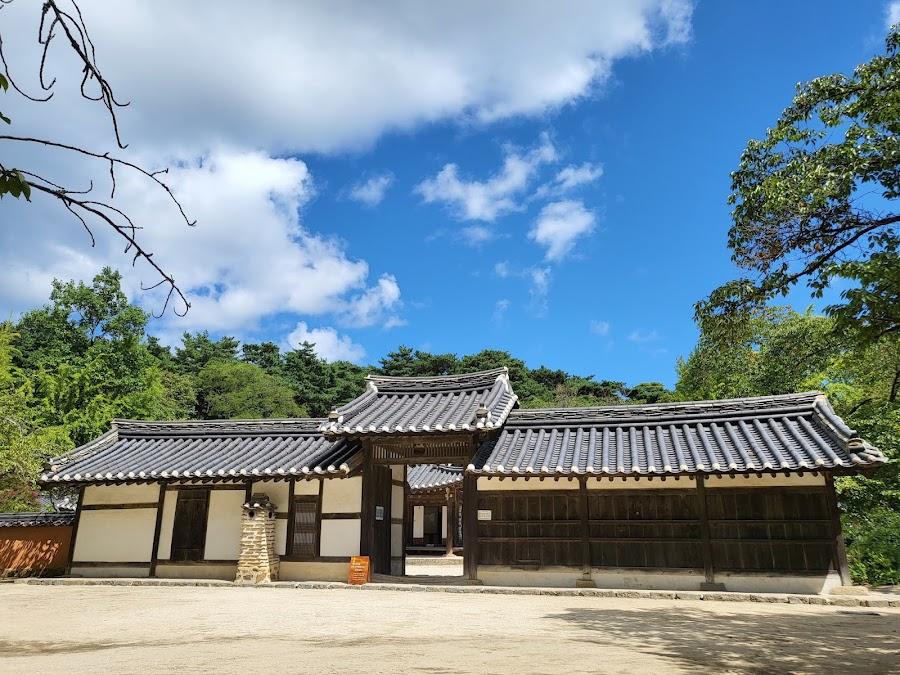 許筠.許楚姬 紀念公園
