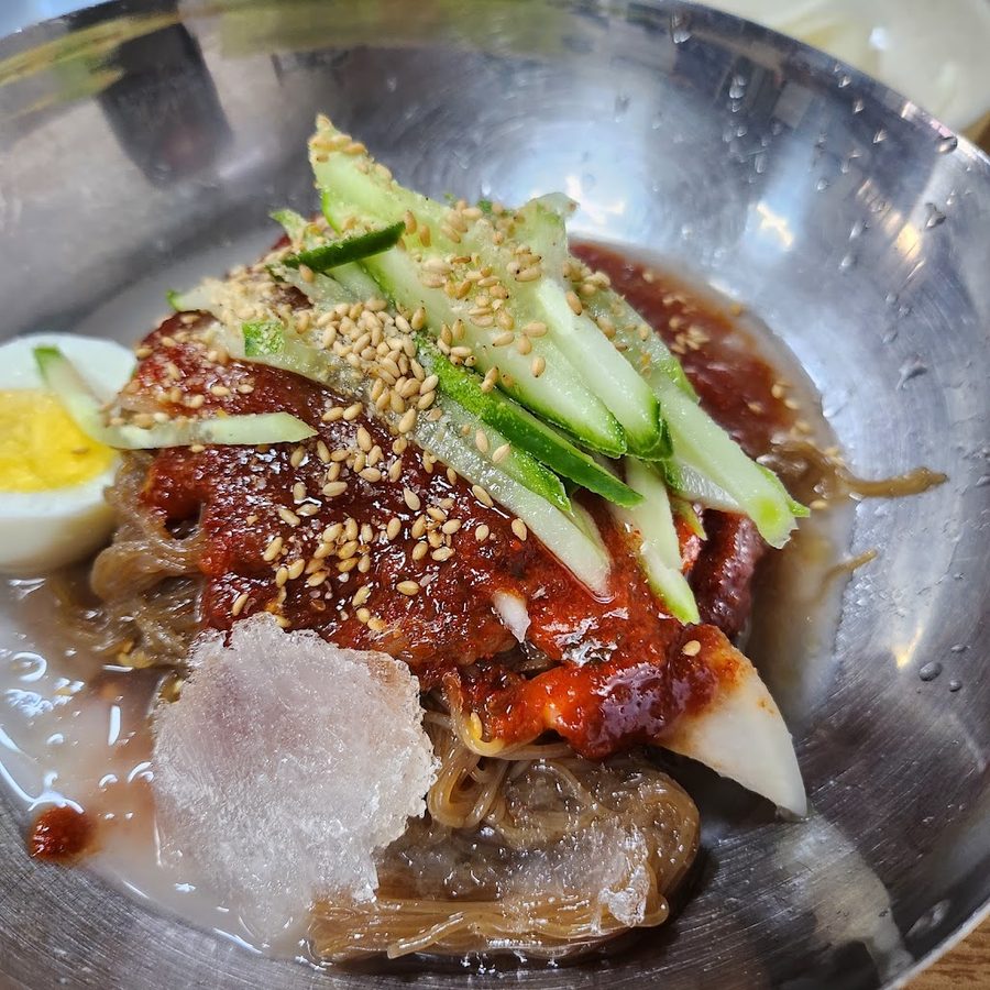 Halmmae Naengmyeonjip