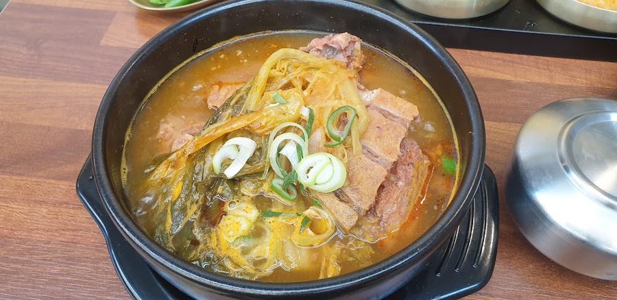Chamsari Ppyeo Haejang Guk