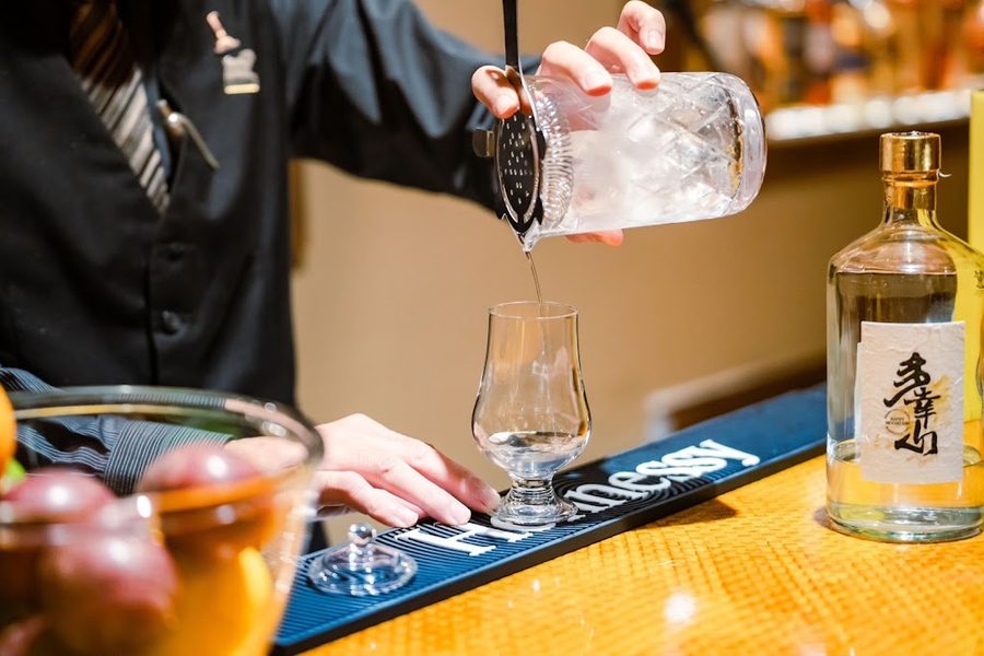 看板のないBAR 上原 Bar Uehara