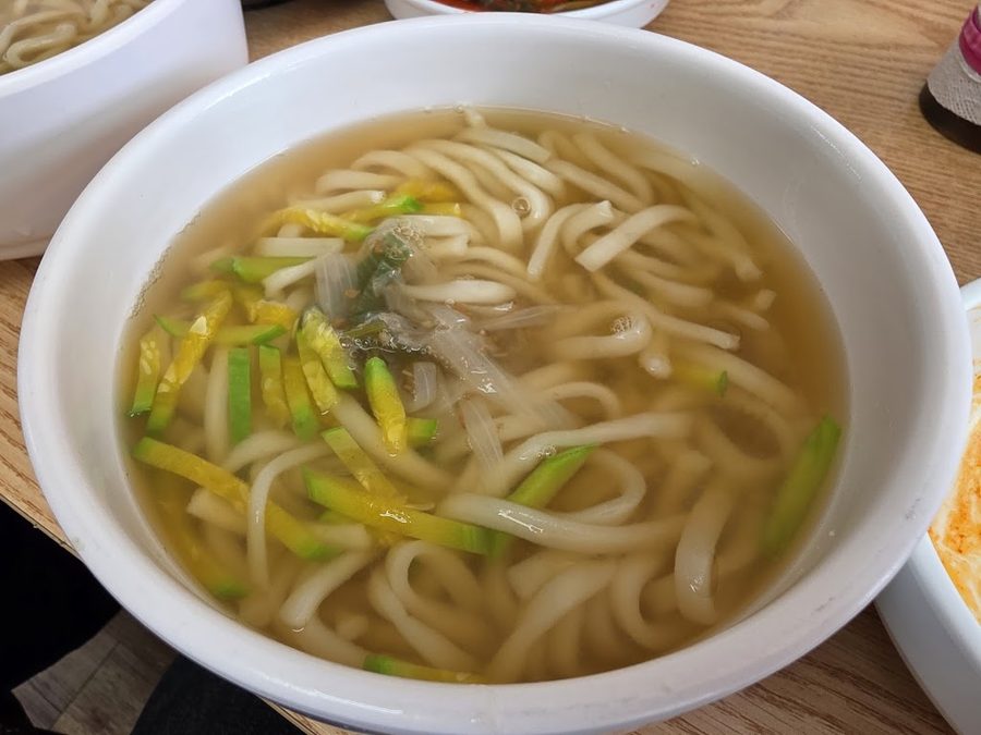 ミンソクカルグクス