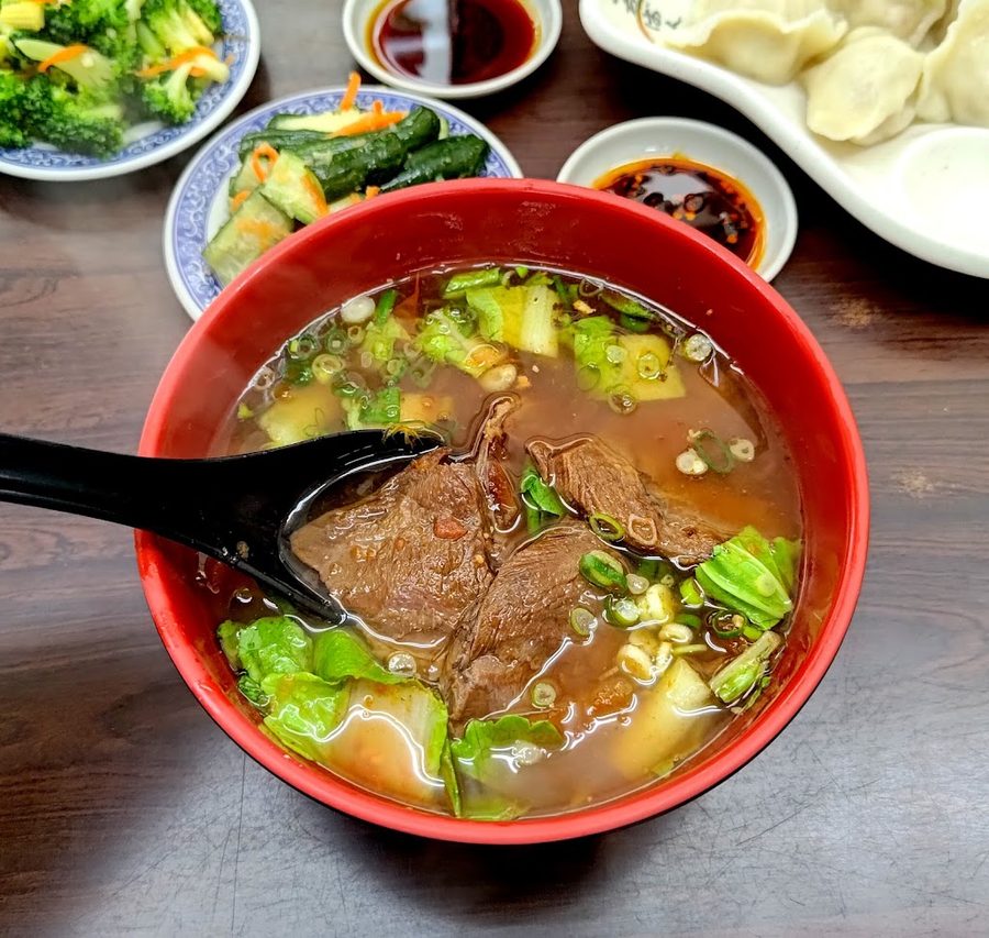 93 Tomato Beef Noodle