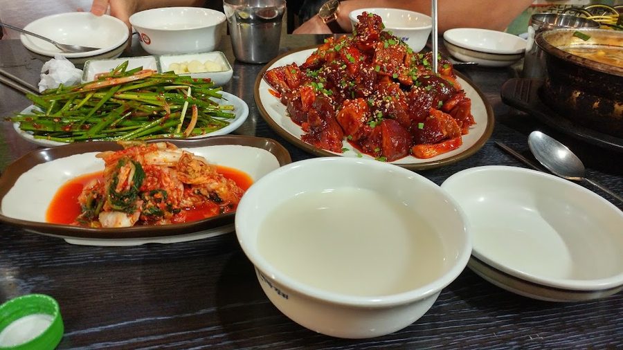 허브영양족발