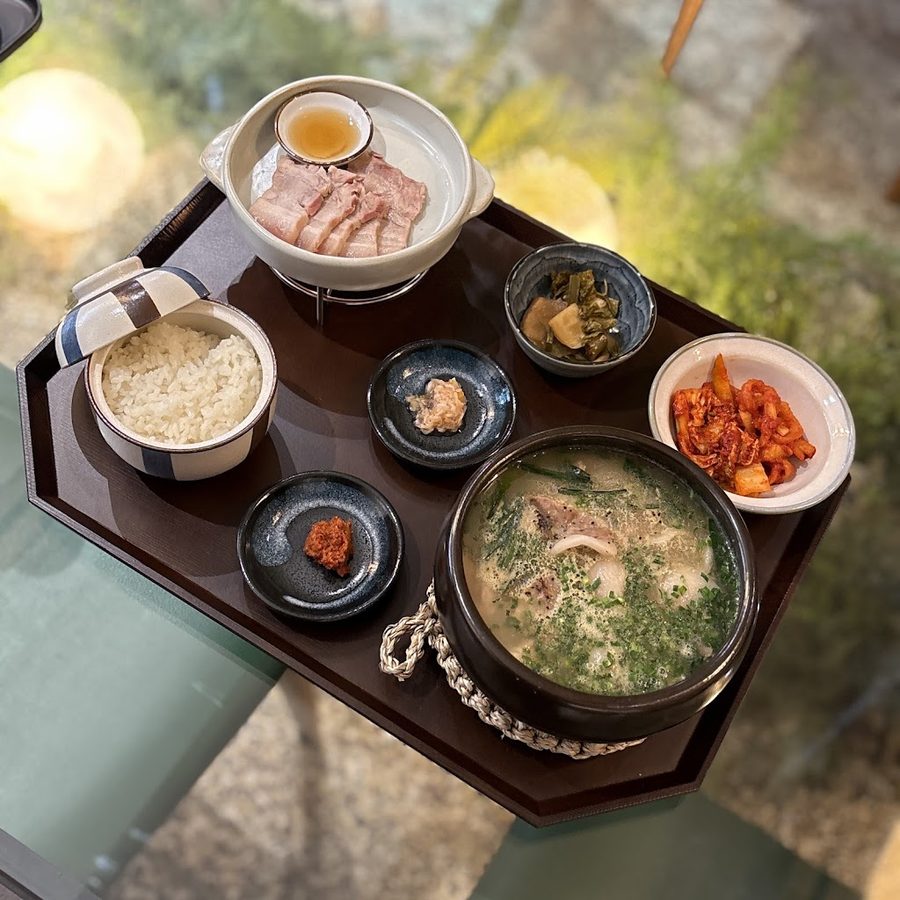 韓藥房豬肉湯飯釜山本店