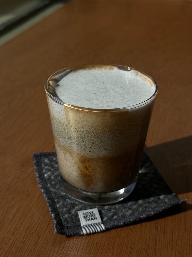re coffee house R Coffee House