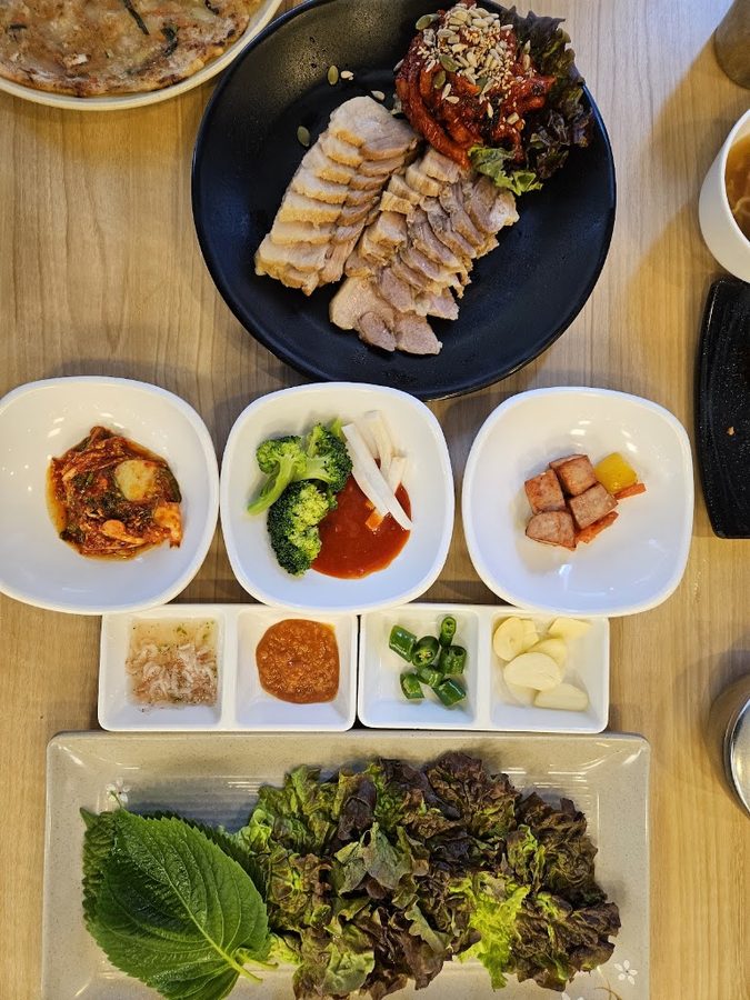 대덕골 보쌈 칼국수