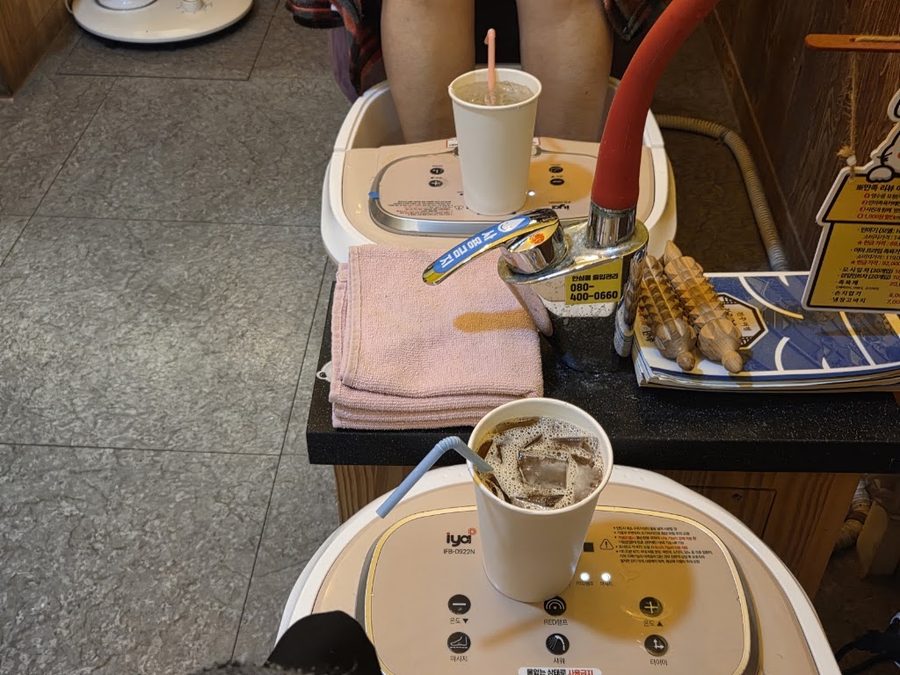 足湯カフェ マンジョク