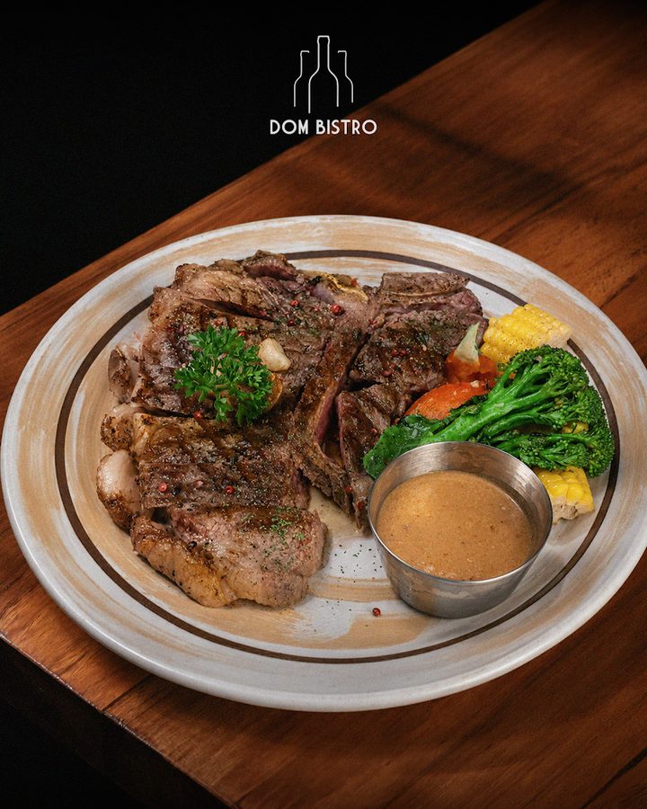 DOM Bistro