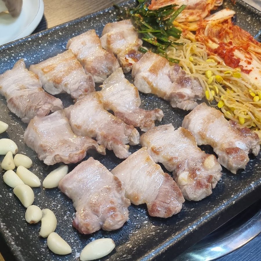 Hwanggeum Don Samgyeopsal