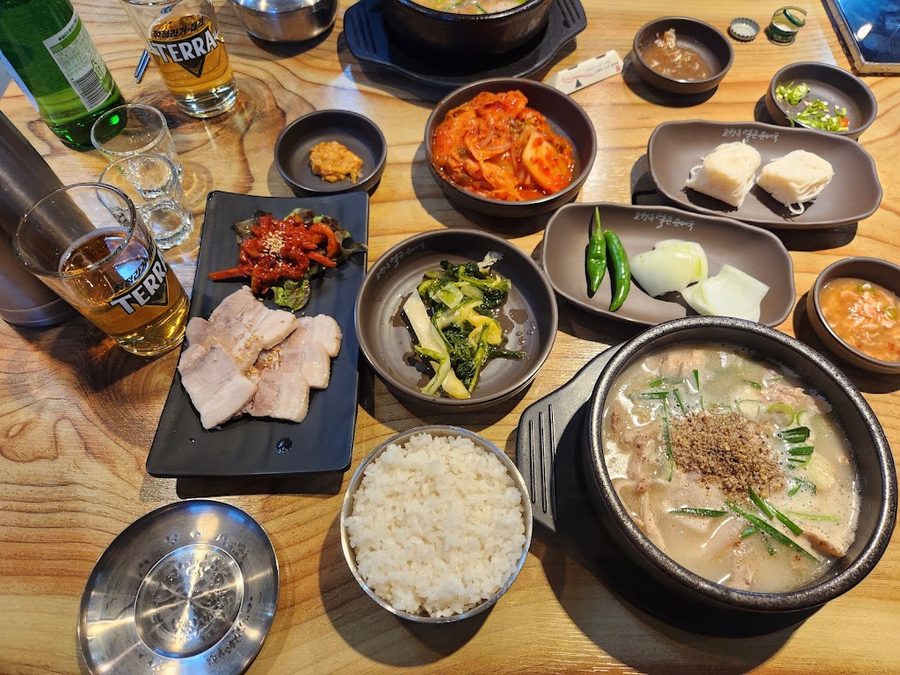 Gohyanggok Eolkeun Sundaeguk