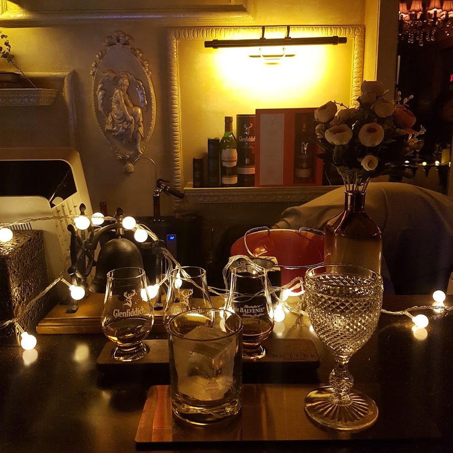 Sinsa garosu-gil Wine bar & Cocktail Bar Butler