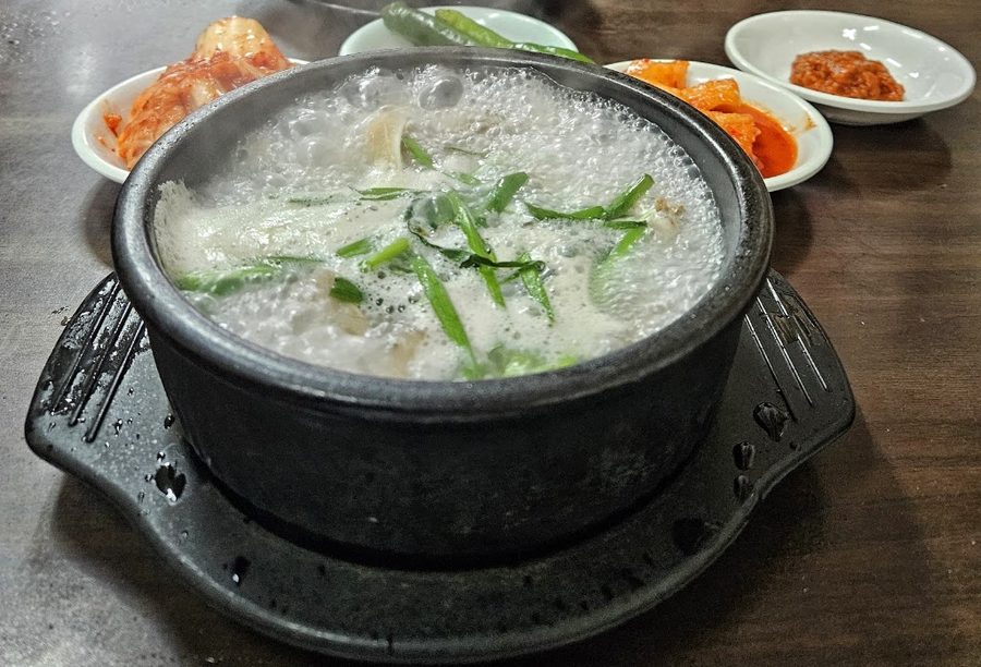 Eomeobul Dwaeji Gukbap