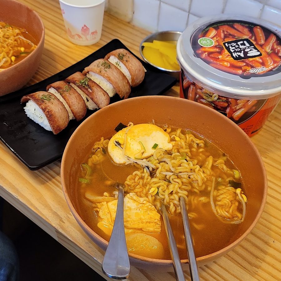 縫隙拉麵 弘大遊樂場店