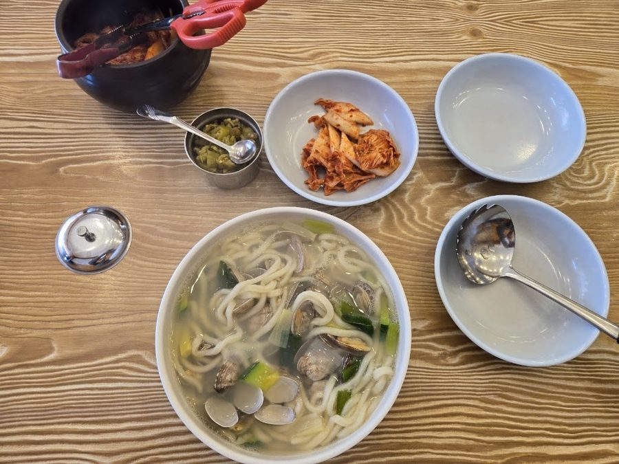 李家蛤蜊刀削麵