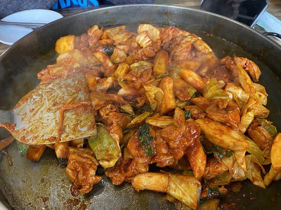 Masinneun Dakgalbi