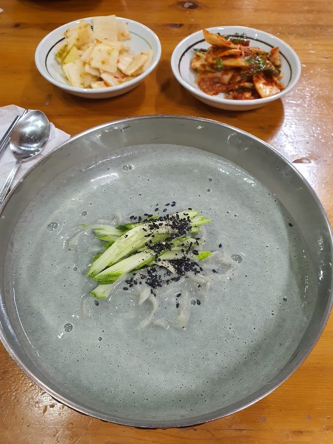 Pungnyeon Kalguksu