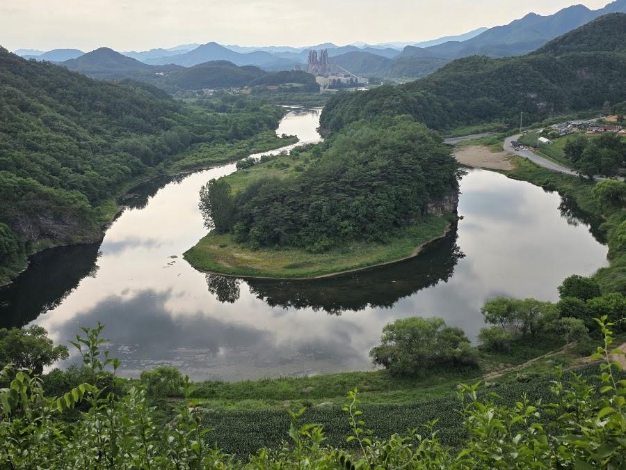 韓半島地形