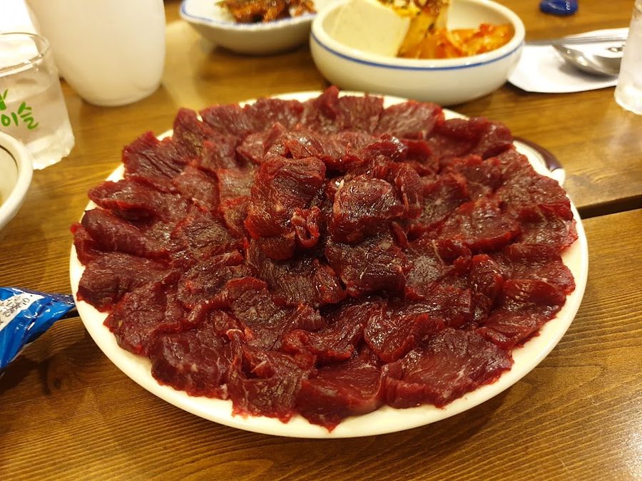 明成生肉