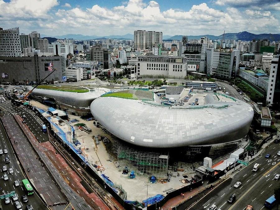 Dongdaemun Design Plaza (DDP)