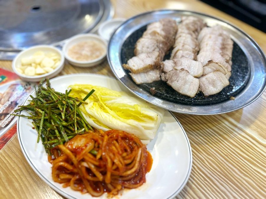 Jongno Barbecue Bossam