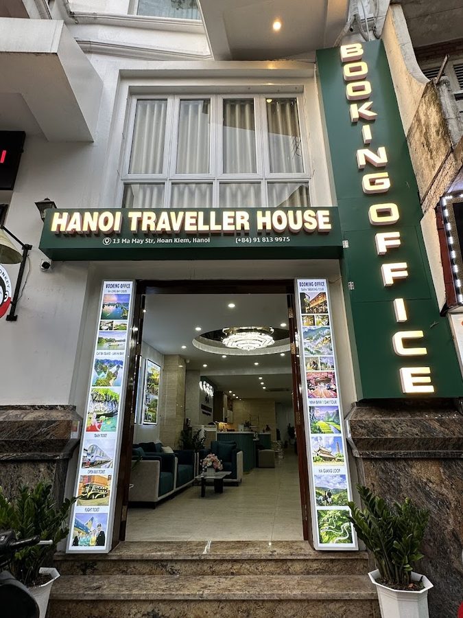 Queen Cafe Hotel & Pub, Hanoi
