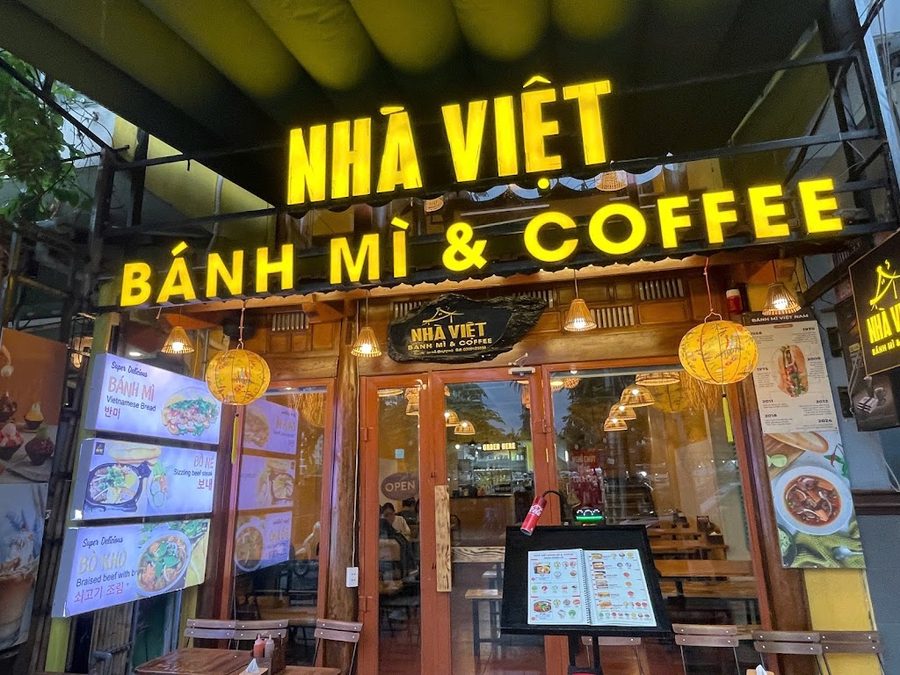 Banh mi & Coffee NHÀ VIỆT（バインミー&コーヒー）