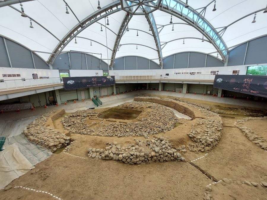 Jjosam Ruins Excavation Hall