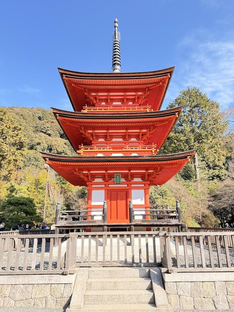 Koyasu-no-to Pagoda