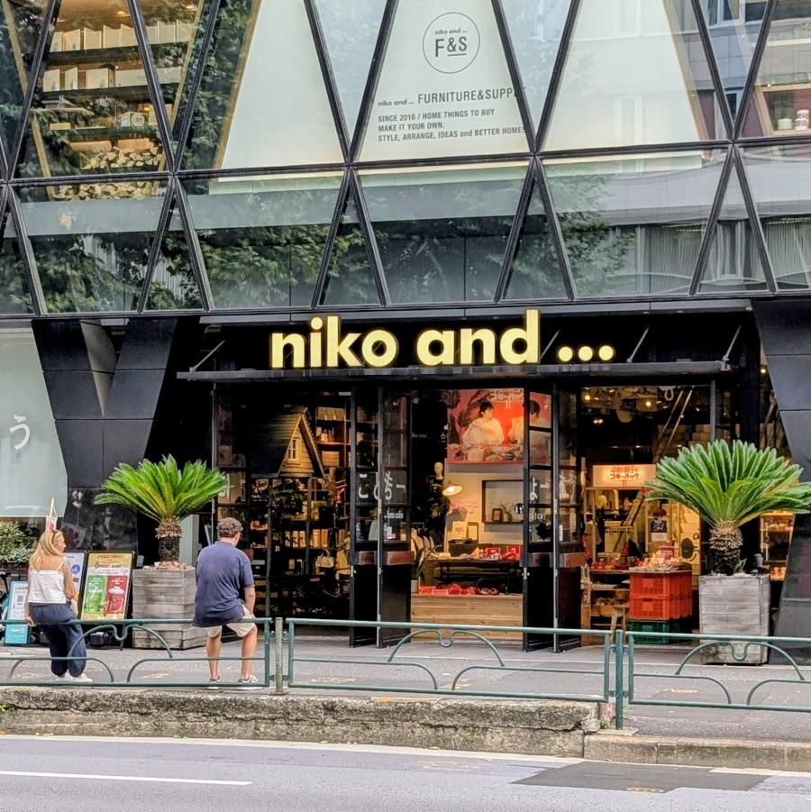 niko and... TOKYO