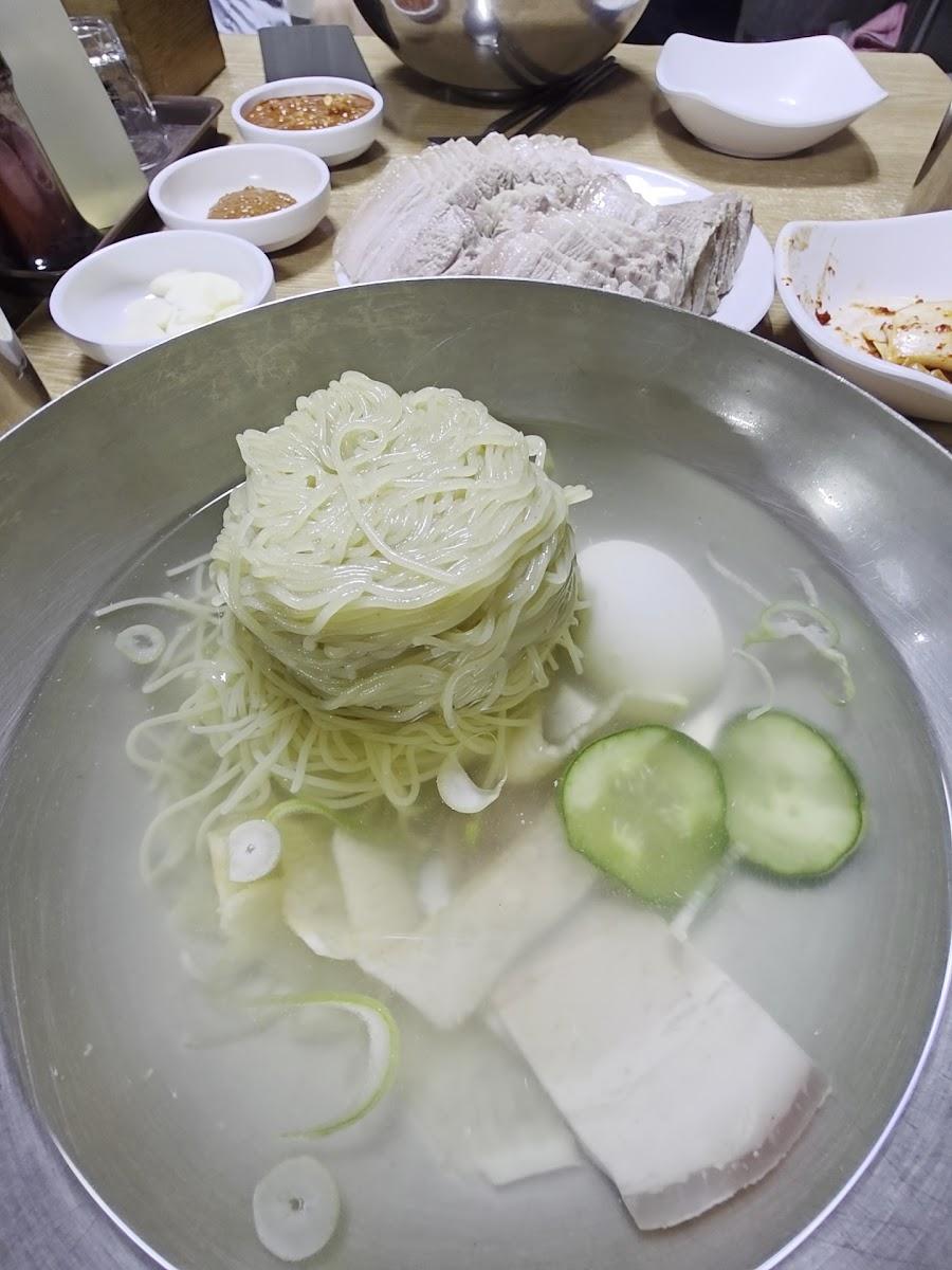 真味平壌冷麺
